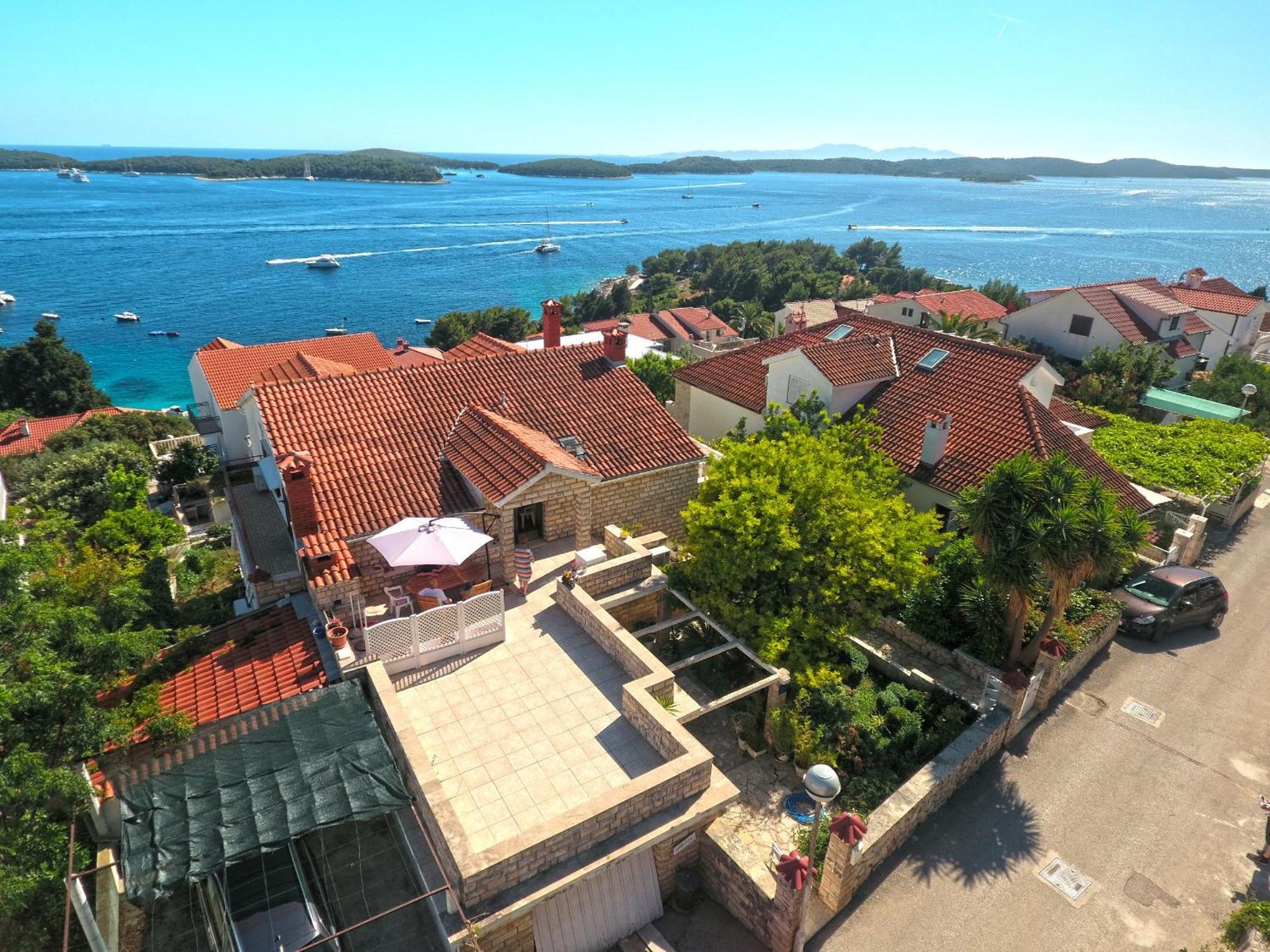 Apartments Vucetic Hvar Town Eksteriør billede