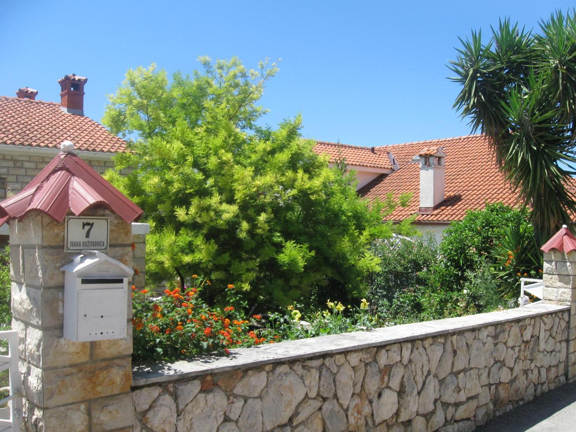 Apartments Vucetic Hvar Town Eksteriør billede